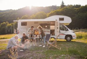 Living in an RV Full-Time: An Adventure, Freedom, and Sustainability Journey